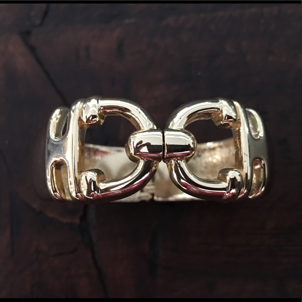 Bracelet with gold & brown color